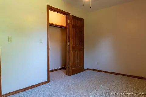 2703 E 2010 Rd, Hugo, OK 74743 photo 14
