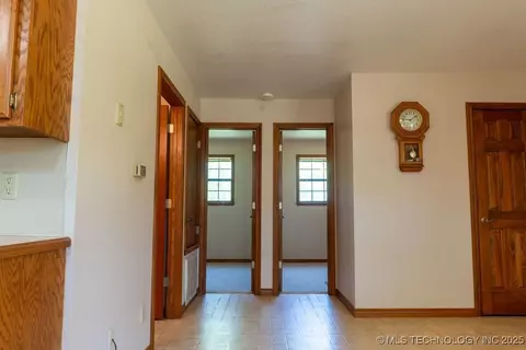 2703 E 2010 Rd, Hugo, OK 74743 photo 11
