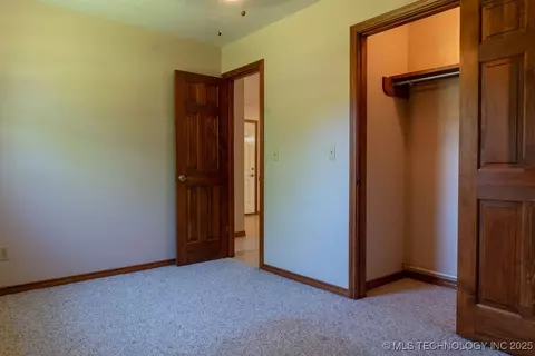 2703 E 2010 Rd, Hugo, OK 74743 photo 15