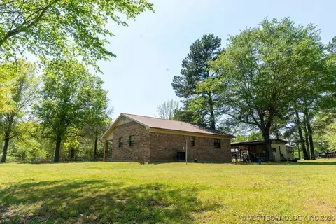 2703 E 2010 Rd, Hugo, OK 74743 photo 26