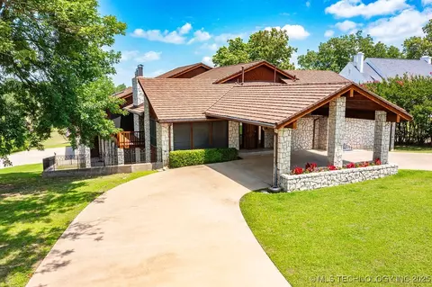 Exterior - 100 E Kings, Ada, OK 74820 photo 13 of 17