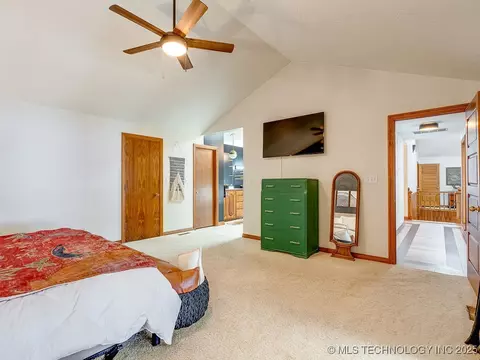 Bedroom - 100 E Kings, Ada, OK 74820 photo 3 of 8