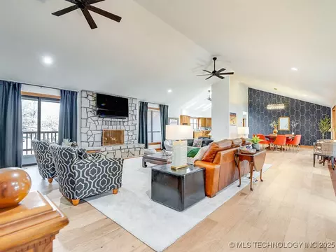 Living - 100 E Kings, Ada, OK 74820 photo 2 of 8
