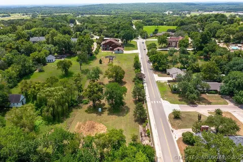 View/Area - 100 E Kings, Ada, OK 74820 photo 3 of 5
