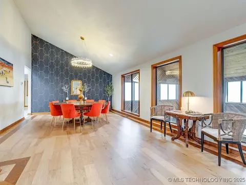 Dining - 100 E Kings, Ada, OK 74820 photo 1 of 6