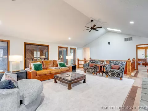 Living - 100 E Kings, Ada, OK 74820 photo 4 of 8