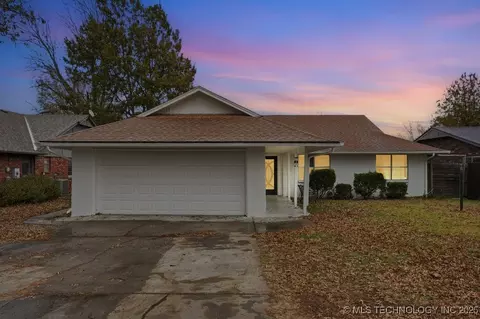 3305 S Ash Pl, Broken Arrow, OK 74012