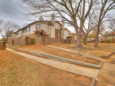 6384 S 80th East Avenue C-32, Tulsa, OK 74133