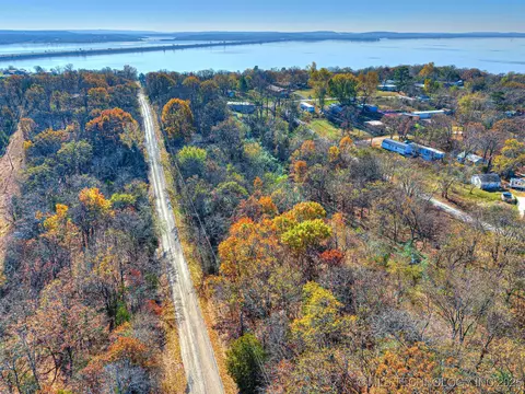 221 Robin Rd, Eufaula, OK 74432 photo 13