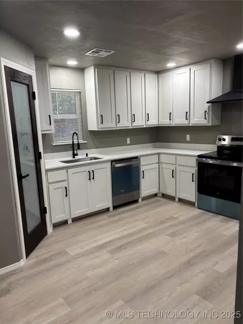 Kitchen - 413 E 8th St, Cushing, OK 74023 photo 1 of 1