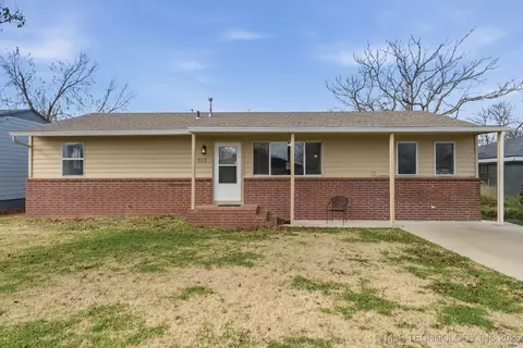 313 N Cummings Ave, Bartlesville, OK 74006
