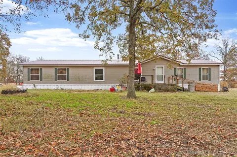 16739 Maple Dr, Kellyville, OK 74039