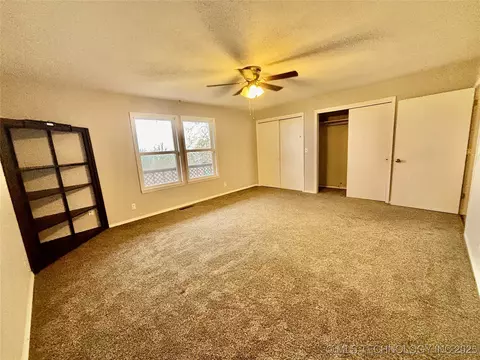 Bedroom - 413804 E 1212 Rd, Eufaula, OK 74432 photo 4 of 5