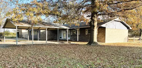 1230 SE 2nd Ct, Pryor, OK 74361