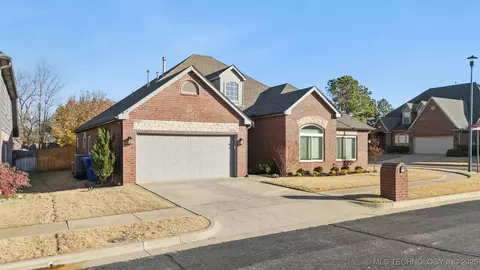4213 S Redwood Ave, Broken Arrow, OK 74011