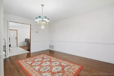 Dining - 1417 E Oak St, Cushing, OK 74023 photo 2 of 2