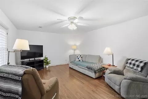 Other - 1417 E Oak St, Cushing, OK 74023 photo 3 of 12