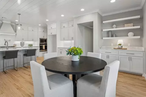 Dining - 101 E 165th St S, Glenpool, OK 74033 photo 4 of 4