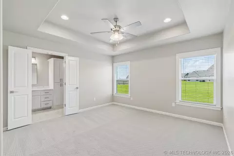 Bedroom - 101 E 165th St S, Glenpool, OK 74033 photo 10 of 18
