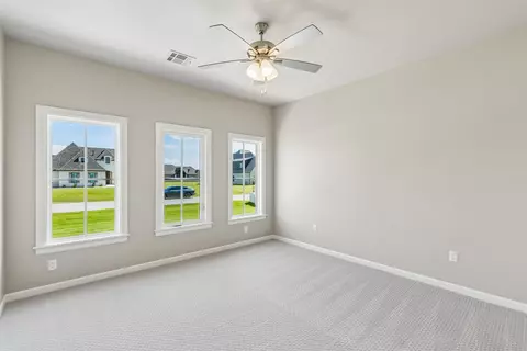Bedroom - 101 E 165th St S, Glenpool, OK 74033 photo 4 of 18