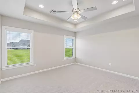 Bedroom - 101 E 165th St S, Glenpool, OK 74033 photo 12 of 18