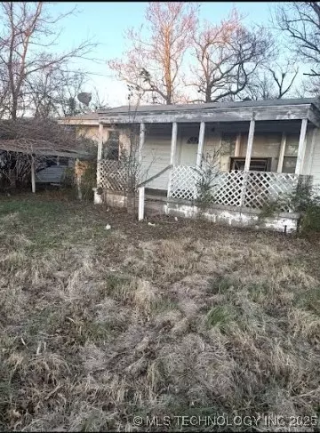 5 S Orphan St, Pryor, OK 74361