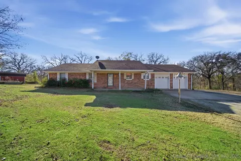 19549 S 250 Rd, Okmulgee, OK 74447