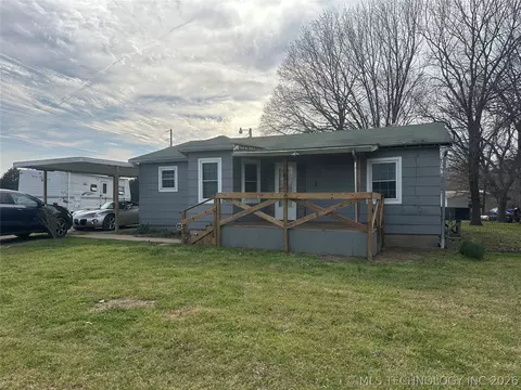 15250 Banyan Rd, Okmulgee, OK 74447
