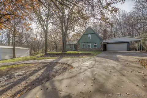 33960 Eagle Cir, Wagoner, OK 74467