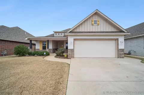 2912 Wild Rose Ln, Yukon, OK 73099