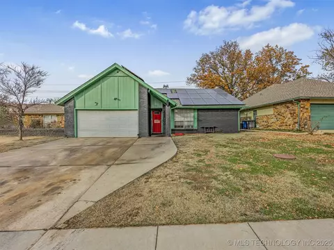 13523 E 31st Pl, Tulsa, OK 74134