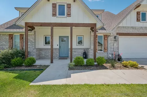 1200 SE 15th, Pryor, OK 74361