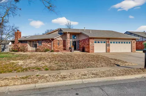 2616 Chapel Hl, Bartlesville, OK 74006