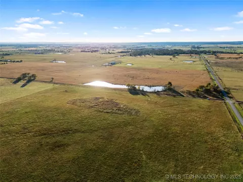 2 E 330 Rd, Big Cabin, OK 74332