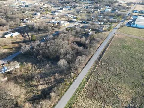 5 Th, Stuart, OK 74570 photo 3