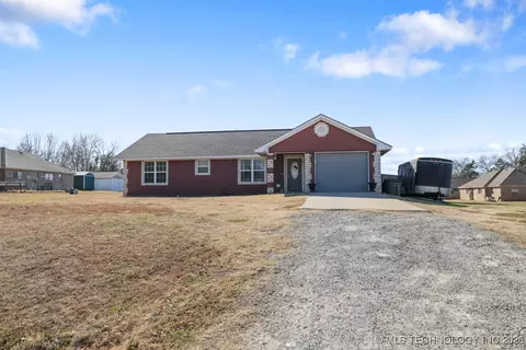 609 W Smiser Rd, Calera, OK 74730