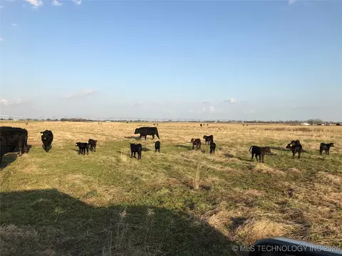 E 180 Road, Fairland, OK 74343