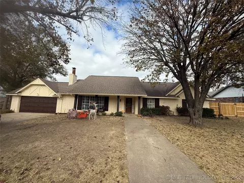 3002 Kimberlea, Muskogee, OK 74403
