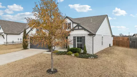 14321 S Harvard Pl, Bixby, OK 74008