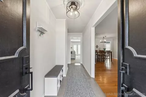 4428 E 49th St, Tulsa, OK 74135 photo 8