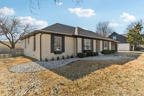 4428 E 49th St, Tulsa, OK 74135 photo 3