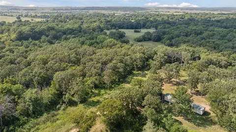 11 Fox Run Run, Henryetta, OK 74437 photo 3