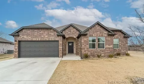 1503 Bluestem Dr, Bartlesville, OK 74006