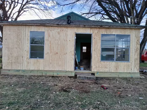 52305 W 41st St S, Jennings, OK 74038