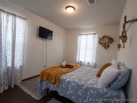 Bedroom - 8446 E Greasy Bend Rd, Stringtown, OK 74569 photo 12 of 12