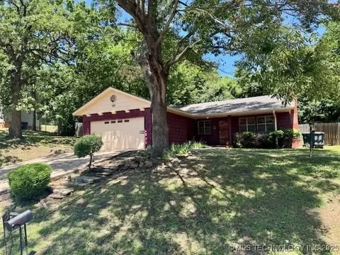 1822 N Xenophon Ave, Tulsa, OK 74127