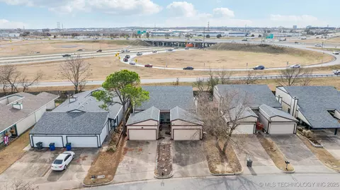 7050 E 33rd Street 0, Tulsa, OK 74145 photo 2