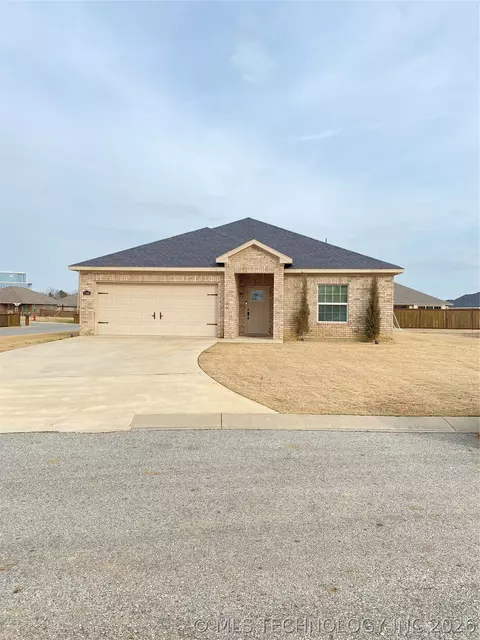 1198 Bullrush Cir, Calera, OK 74730