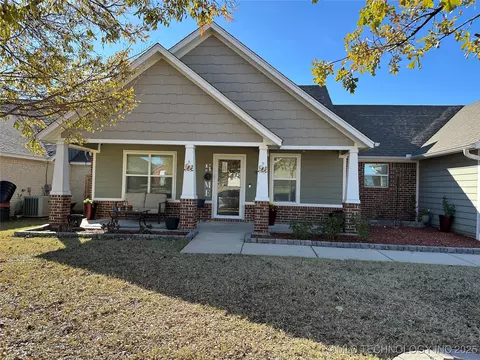 1812 Kendall Dr, Ardmore, OK 73401