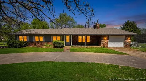 1104 Michael St, Tahlequah, OK 74464